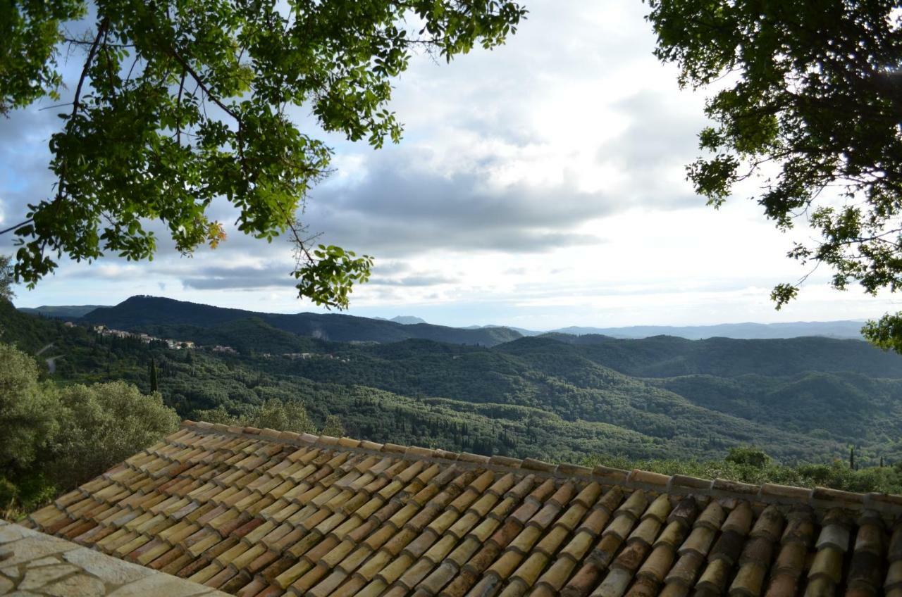 Hostal Castelli Olive Press Acharavi  Exterior foto