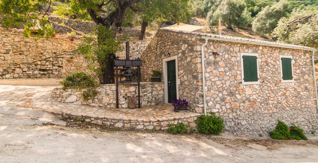 Hostal Castelli Olive Press Acharavi  Exterior foto