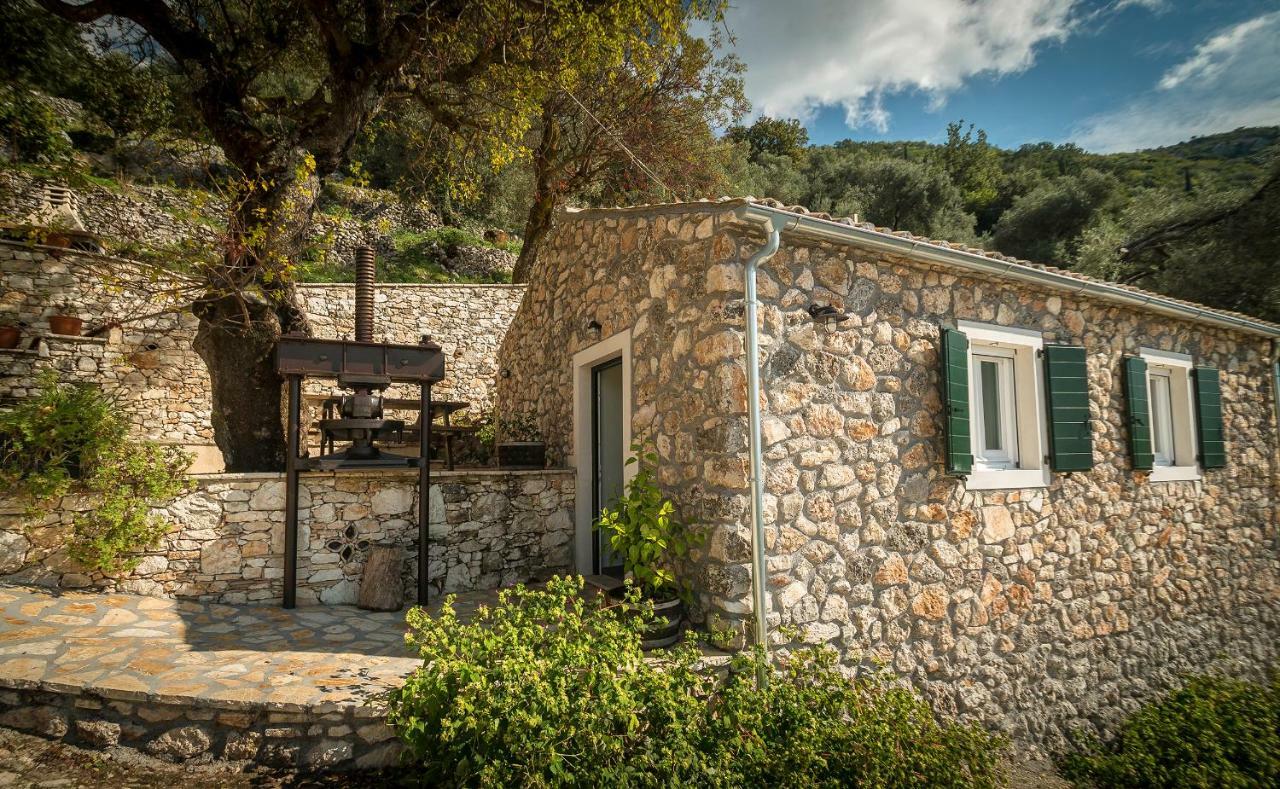 Hostal Castelli Olive Press Acharavi  Exterior foto